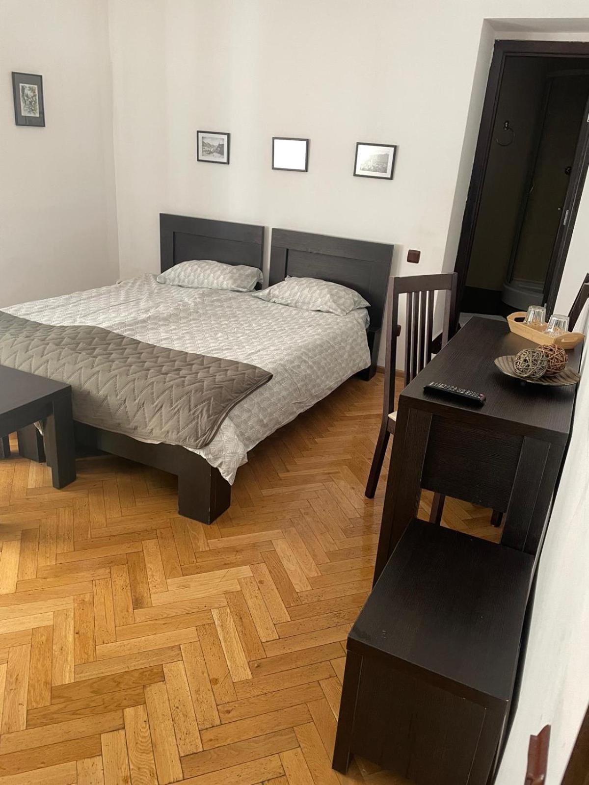 Rami House Central Double Rooms Brasov Luaran gambar